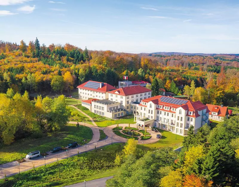 Das Naturresort Schindelbruch ist idyllisch gelegen und umgeben von viel Natur. Foto: Ritter von Kempski Privathotels