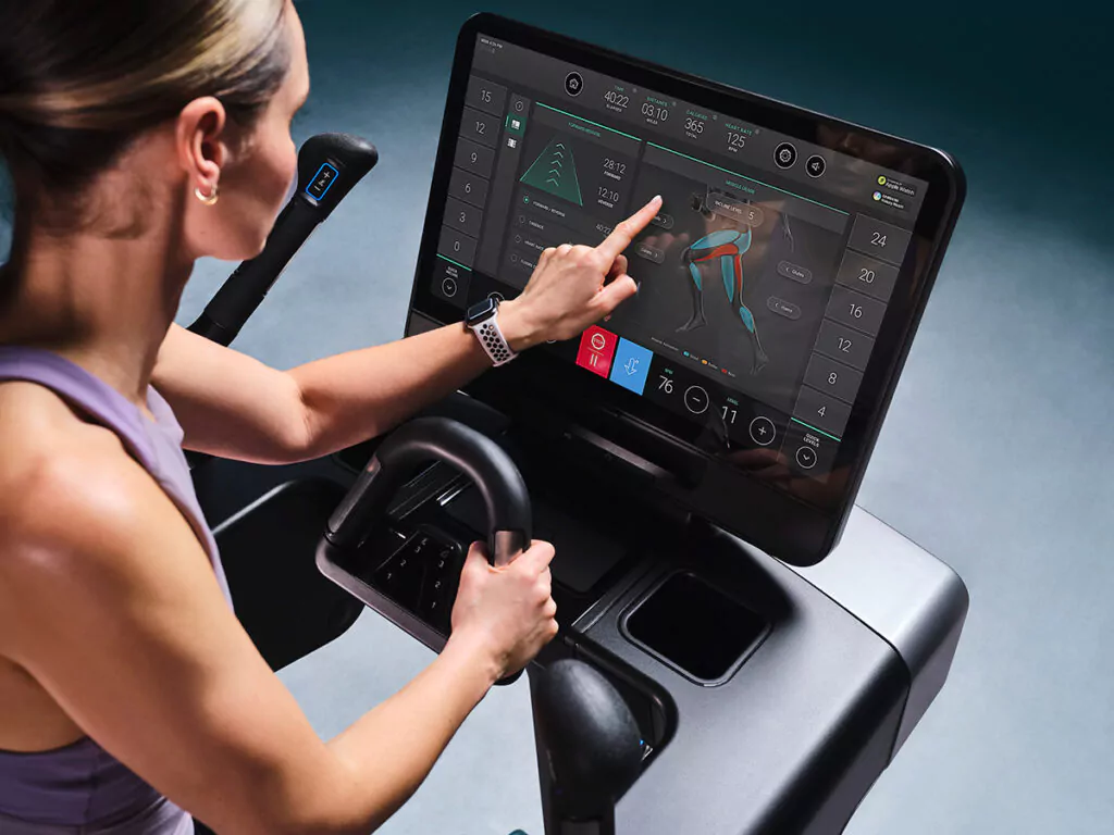 Symbio Ellliptical Muscle Map Console. Foto: Life Fitness