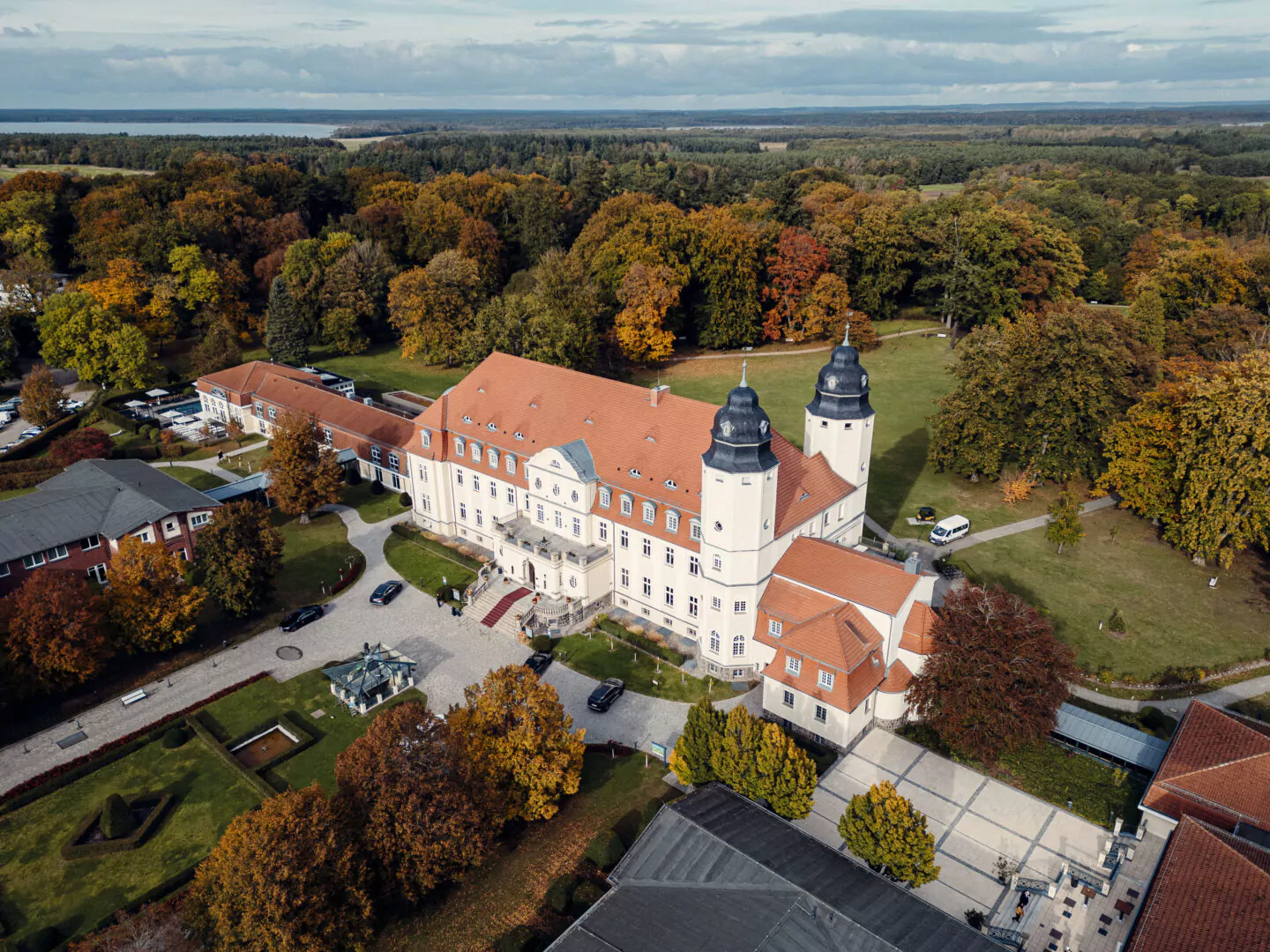 Das Schloss Fleesensee in Mecklenburg-Vorpommern. Foto: SpaCamp/Lukas Geu